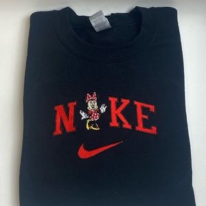 Minnie Mouse embroidered crewneck